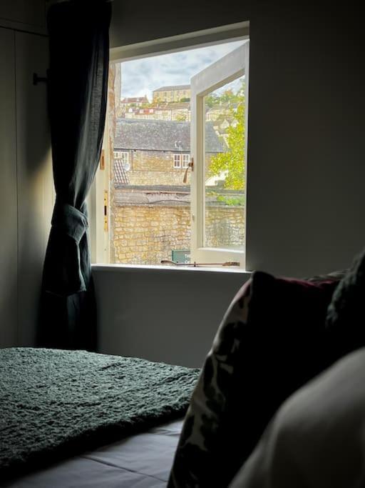 Period Apartment, Great Views, In Heart Of Town. Bradford-On-Avon Екстериор снимка