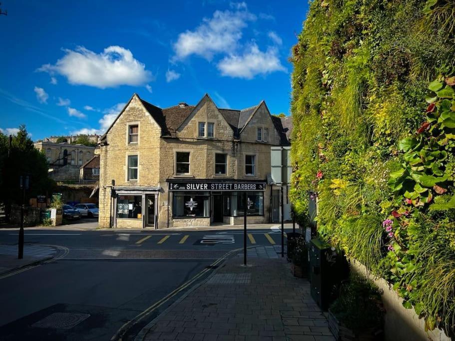Period Apartment, Great Views, In Heart Of Town. Bradford-On-Avon Екстериор снимка